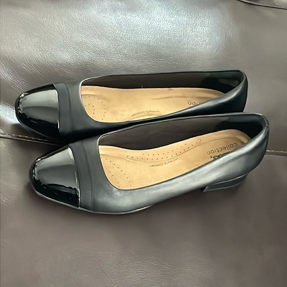 Ladies Clarks Collection Shoes - Picture 2 of 9